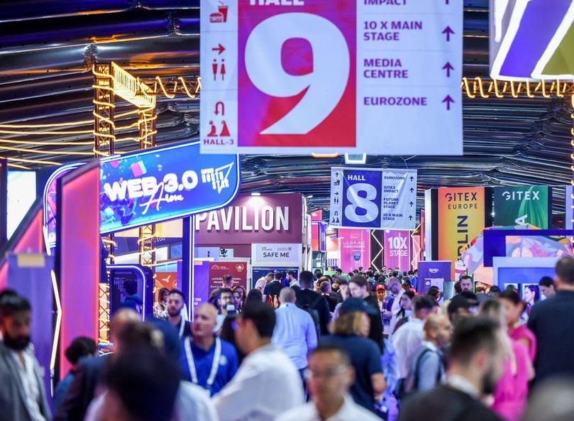 2026年德国欧洲消费电子及通讯展览会GITEX EUROPE展馆现场，专业观众参观实况