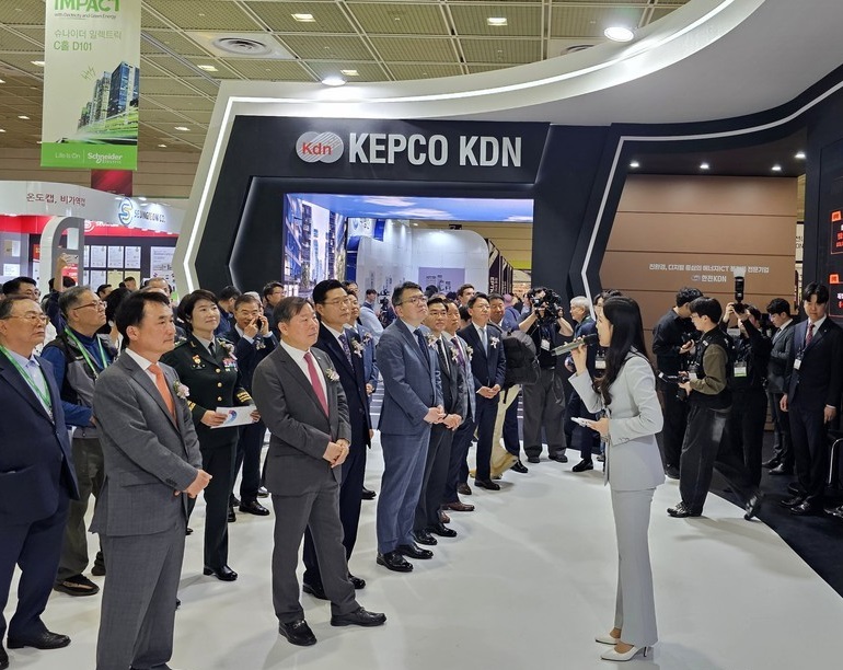 2027年韩国首尔电力展Electric Power Tech Korea展会现场产品演示与行业交流活动