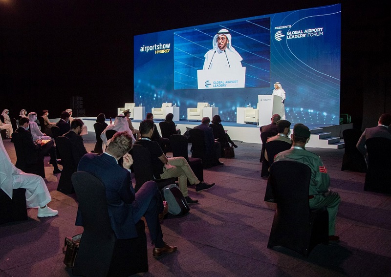 2027年中东阿联酋迪拜航空展览会Dubai Airshow参展商与海外采购商展台洽谈现场