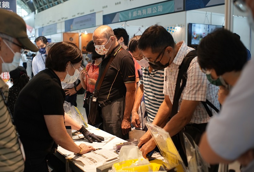 2026年台湾五金展览会THSTAIWAN HARDWARE SHOW参展商与海外采购商展台洽谈现场