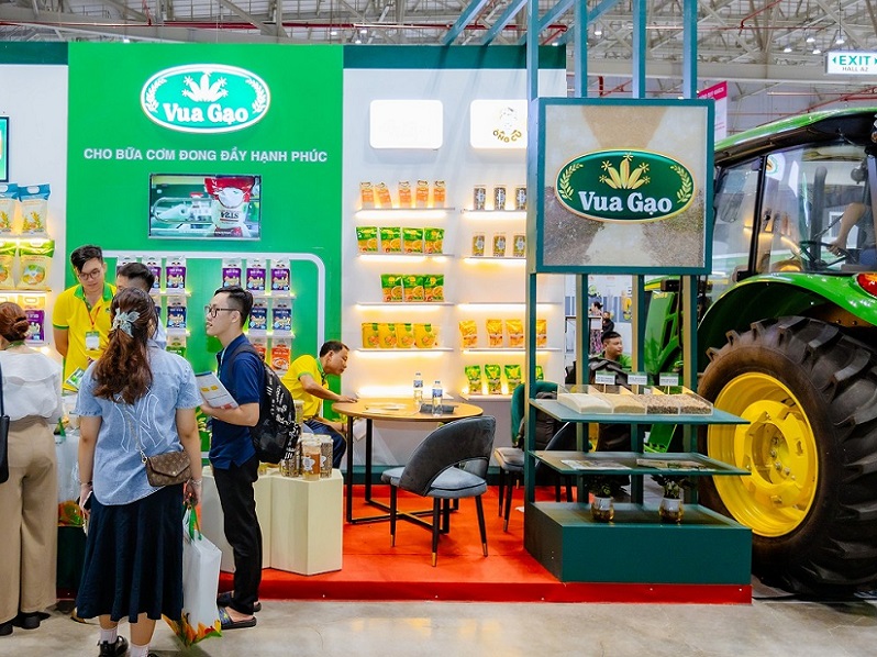2027年越南胡志明农业及农业机械展览会AGRI VIETNAM参展商与海外采购商展台洽谈现场