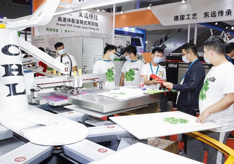2026年中国(广州)国际网印及数字化智能印刷展DSPE CHINA参展商与海外采购商展台洽谈现场