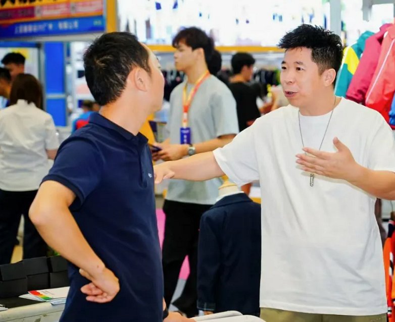 2027年郑州欧亚幼儿教育展览会Ouya CIPE Expo展馆现场,专业观众参观实况