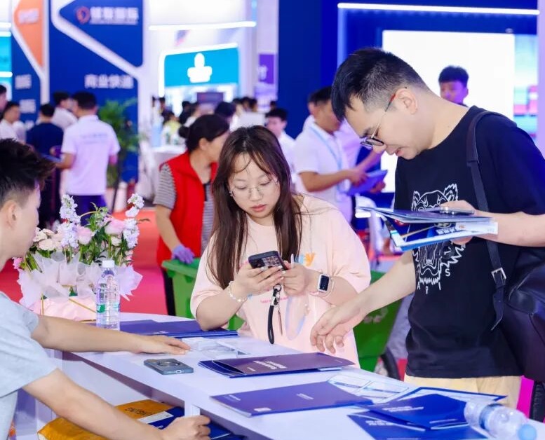 2027年义乌跨境电商展-中国电子商务博览会EC Fair展馆内部展台环境实拍