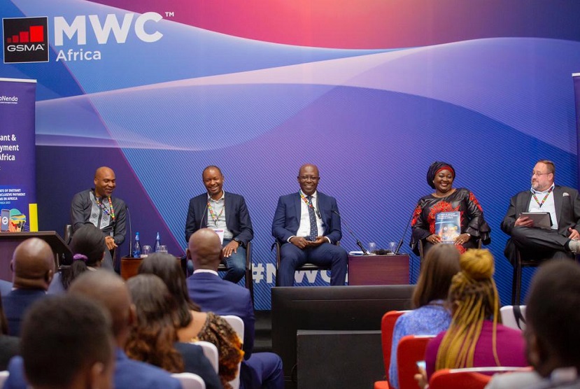 2026年非洲世界移动通信大会MWC Africa参展商与海外采购商展台洽谈现场