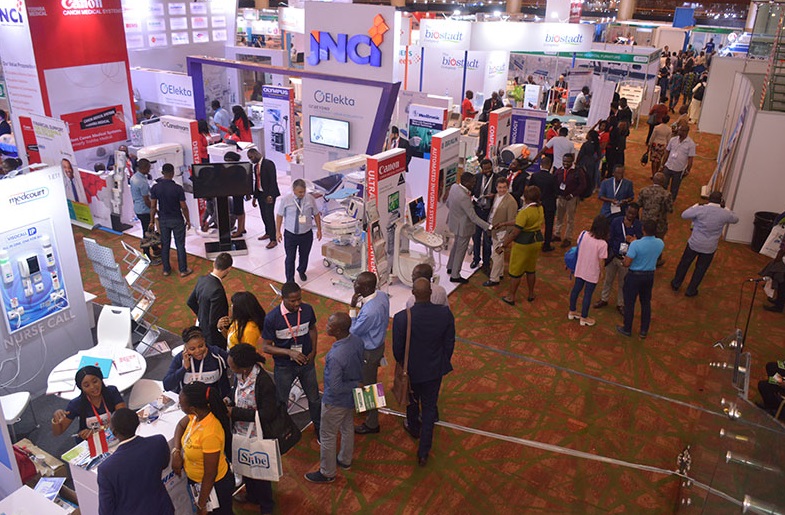 2027年尼日利亚西非医疗器械展览会World Health Expo Lagos展馆现场，专业观众参观实况
