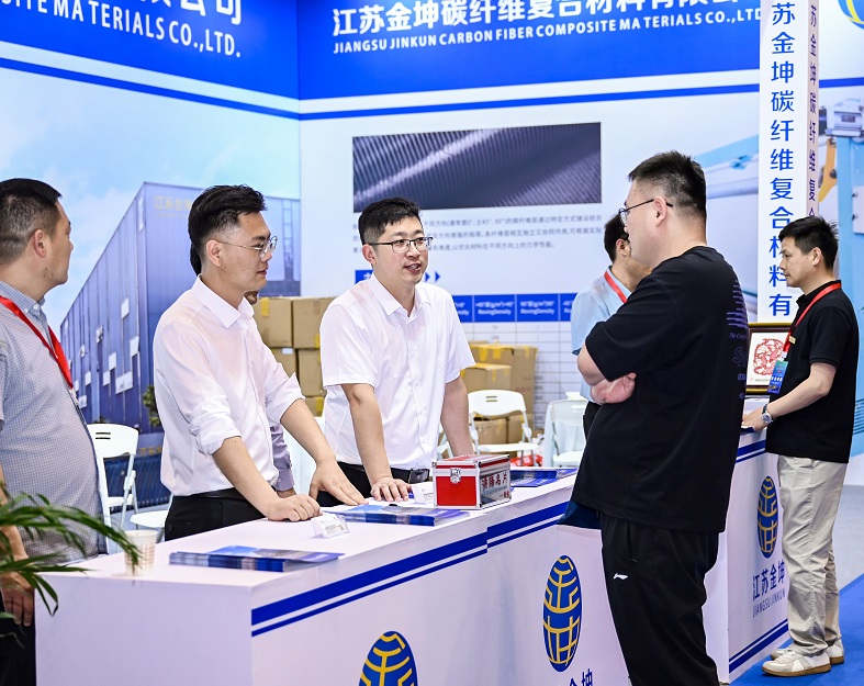 2027年中国(上海)国际高性能复合材料展览会CSCME行业机械设备展品展台实拍