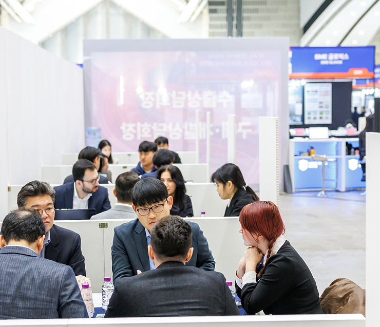 2027年韩国仁川复合材料、新材料展览会AMTEC KOREA展会现场产品演示与行业交流活动
