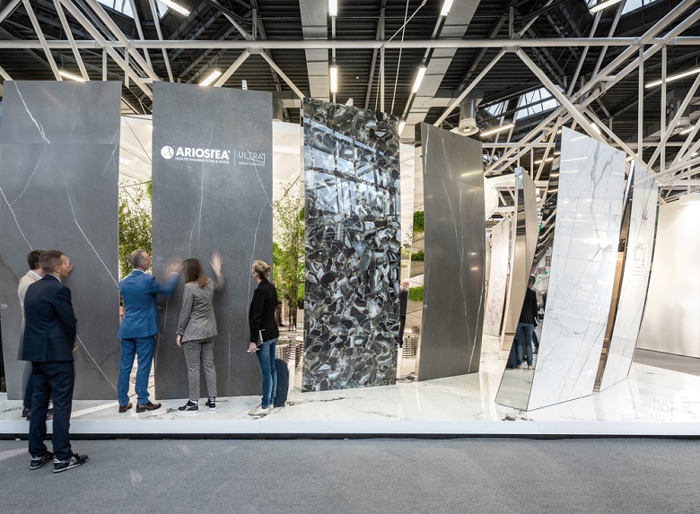 2026年意大利博洛尼亚陶瓷卫浴展览会CERSAIE Bologna ltaly展馆现场,专业观众参观实况