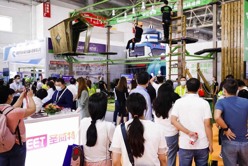 2027年中国北京国际主题公园游乐设施设备展CAE行业机械设备展品展台实拍