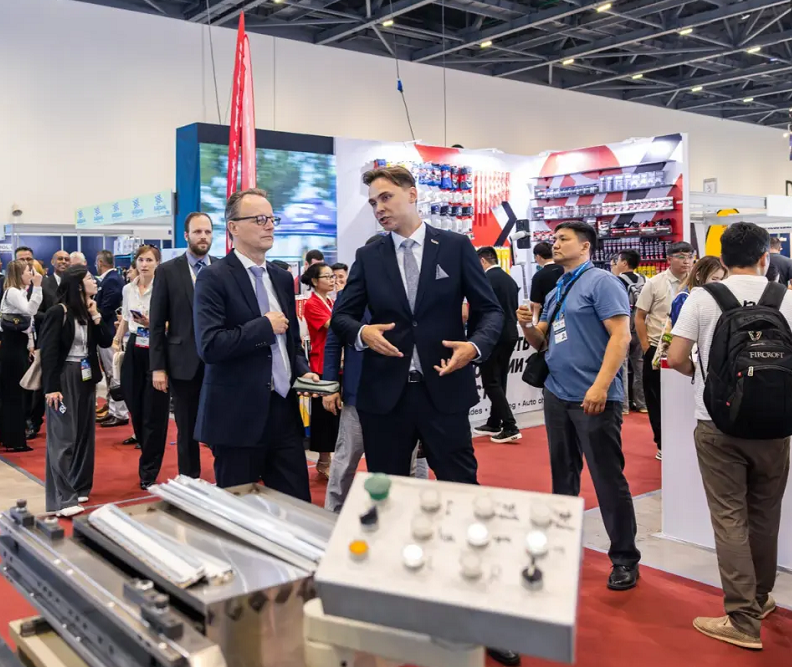 2027年法兰克福阿塞拜疆巴库汽配展览会Automechanika Baku行业机械设备展品展台实拍