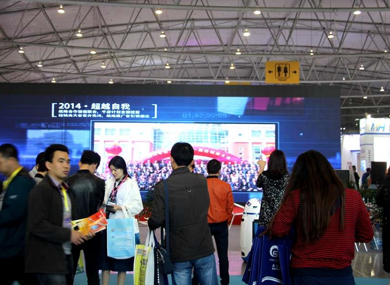 2027年成都天府国际照明展览会TILE CHENGDU行业机械设备展品展台实拍