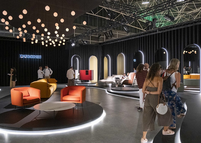 2026年西班牙瓦伦西亚家具展览会FERIA HABITAT VALENCLA展会现场产品演示与行业交流活动
