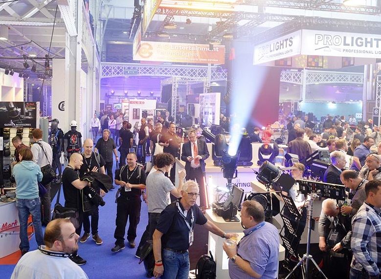 2027年英国伦敦舞台灯光及音响展览会PLASA SHOW LONDON行业机械设备展品展台实拍
