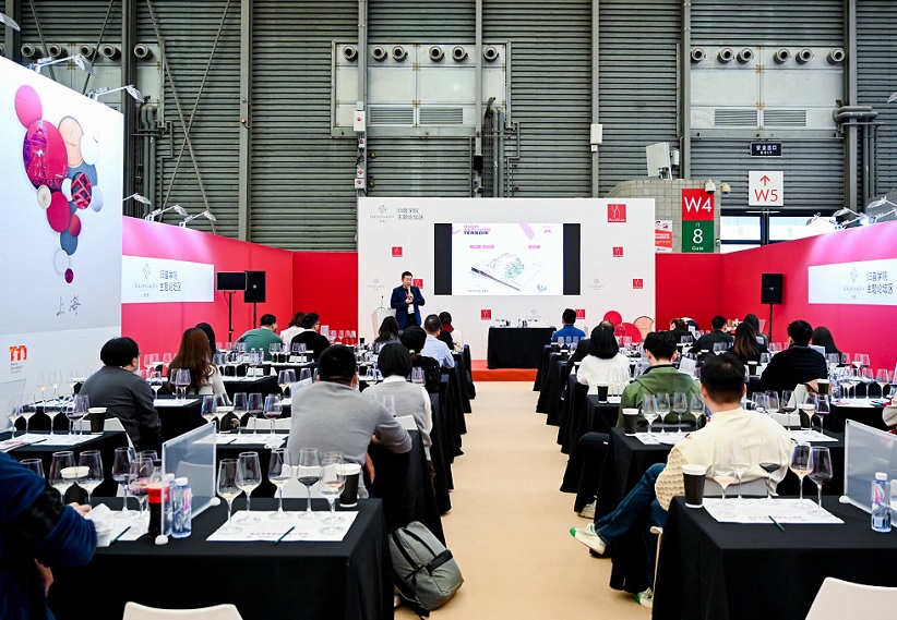 2026年上海国际葡萄酒、红酒、烈酒贸易展览会ProWine展会现场产品演示与行业交流活动