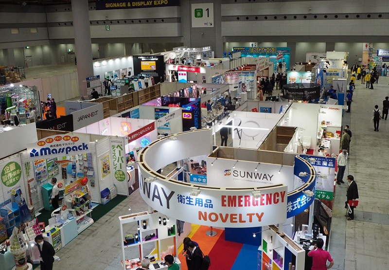 2027年日本东京店铺仓储操作解决方案展览会STORE OPERATION SOLUTIONS EXPO展馆现场，专业观众参观实况