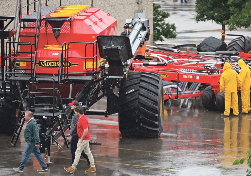 2027年加拿大农业机械展览会CANADA`S FARM SHOW行业机械设备展品展台实拍