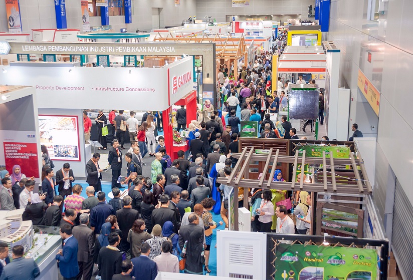 2026年马来西亚吉隆坡绿色建材展览会Futurebuild SEA展馆现场，专业观众参观实况