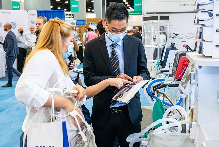 2027年美国迈阿密医疗器械展览会World Health Expo Miami展馆内部展台环境实拍