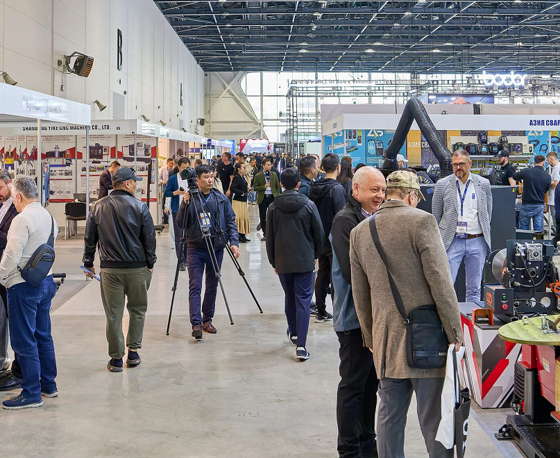 2027年哈萨克斯坦工业及金属加工展览会Kazakhstan Machinery Fair 展馆现场,专业观众参观实况