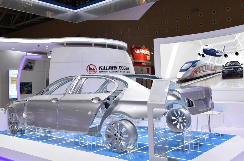 2027年上海亚洲汽车轻量化展览会Lightweight Asia展馆现场，专业观众参观实况