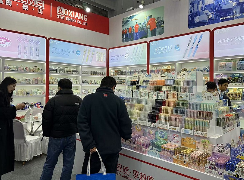 2027年宁波国际文具礼品展-宁波文具展CNISE展会现场产品演示与行业交流活动