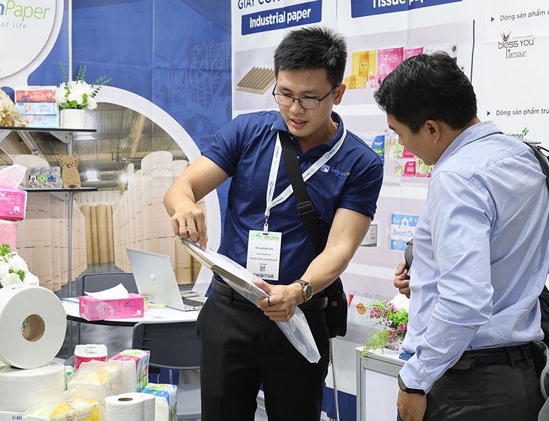 2027年泰国曼谷生活用纸展Asean Paper Bangkok参展商与海外采购商展台洽谈现场