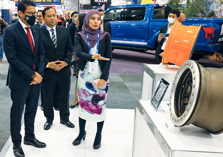 2027年印尼雅加达化工展览会CHEMICAL INDONESIA展馆现场,专业观众参观实况