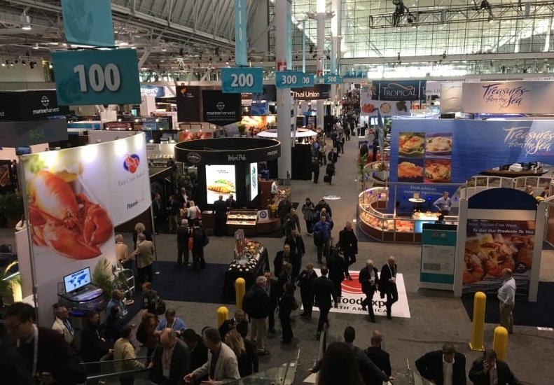 2027年美国波士顿渔业水产海鲜展-北美海鲜展Seafood Expo North America参展商与海外采购商展台洽谈现场