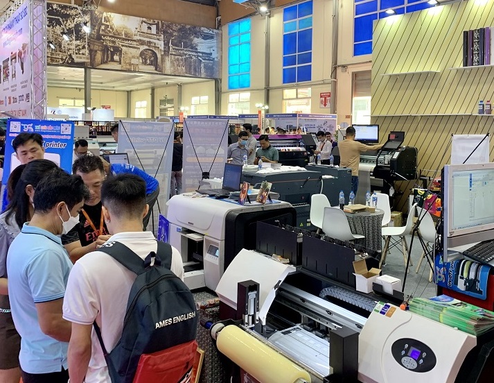 2027年越南胡志明广告标识及设备展览会VietAd展馆内部展台环境实拍
