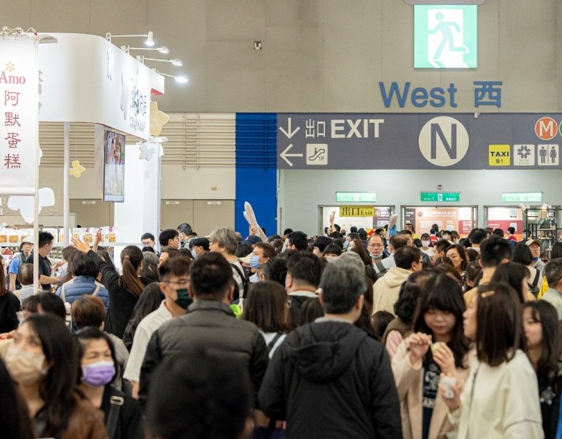 2027年台湾烘焙展览会TIBS展馆现场，专业观众参观实况