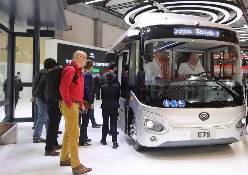 2027年比利时布鲁塞尔客车、巴士展览会Busworld Europe展馆现场,专业观众参观实况