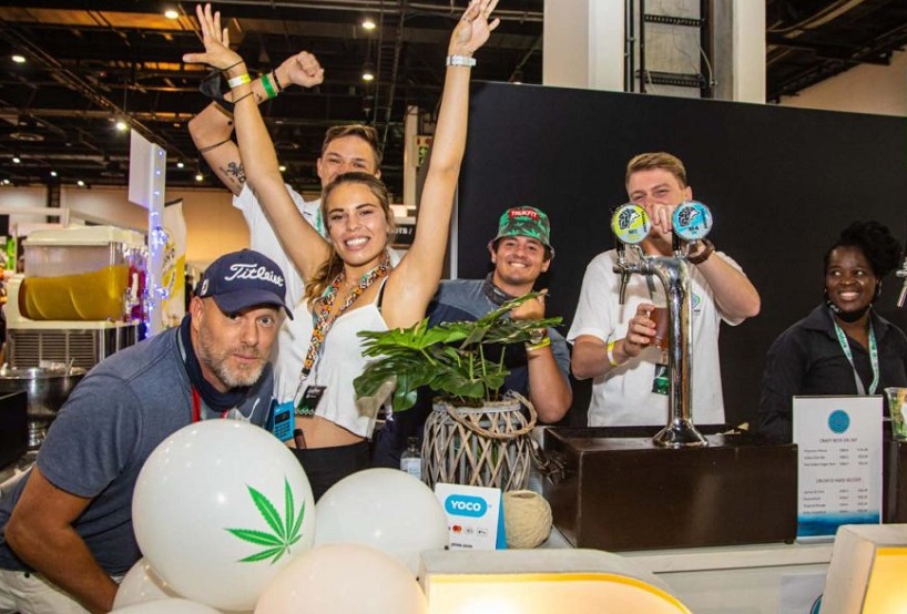 2027年南非约翰内斯堡大麻展览会The Cannabis Expo参展商与海外采购商展台洽谈现场