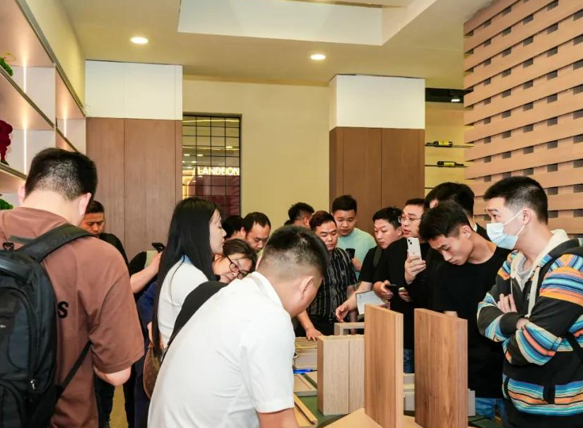 2027年广州定制家居展-广州整家定制展CCHF展会现场产品演示与行业交流活动