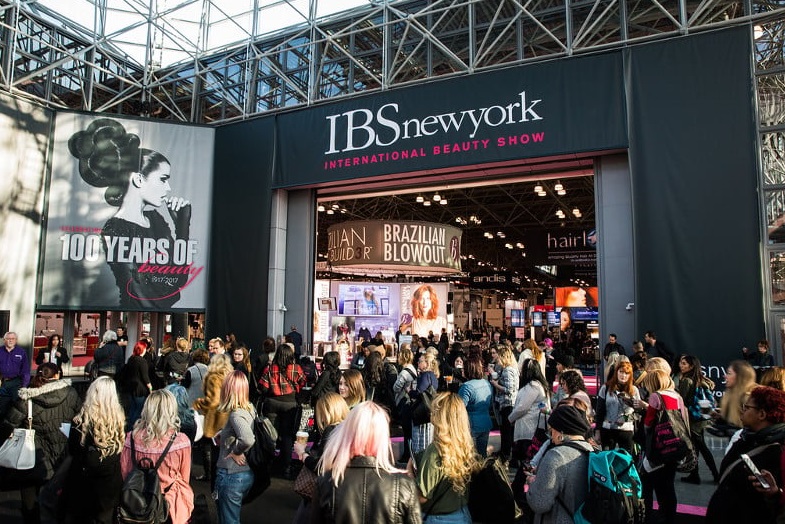 2027年美国纽约美容美发展览会IBS New York 展馆内部展台环境实拍