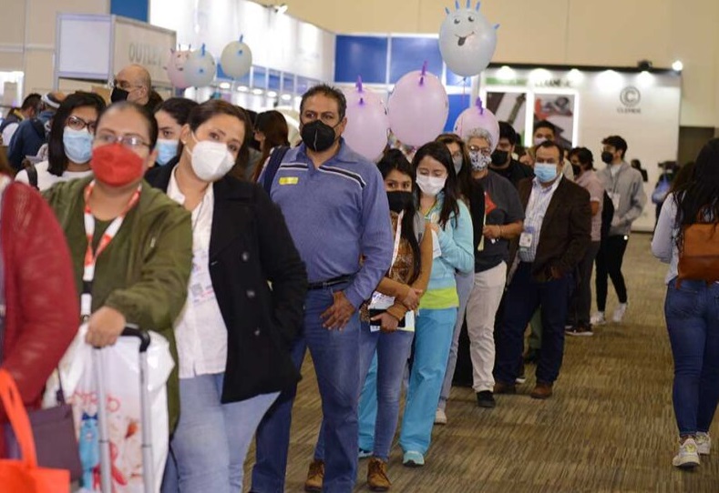 2026年墨西哥口腔牙科展览会Amic Dental展馆现场,专业观众参观实况