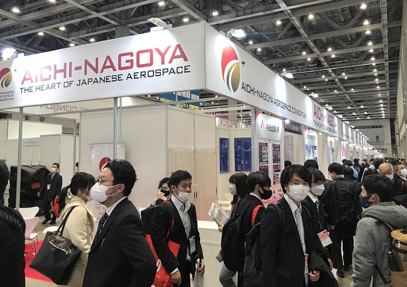 2027年日本东京工业展览会Manufacturing World Japan展馆现场,专业观众参观实况