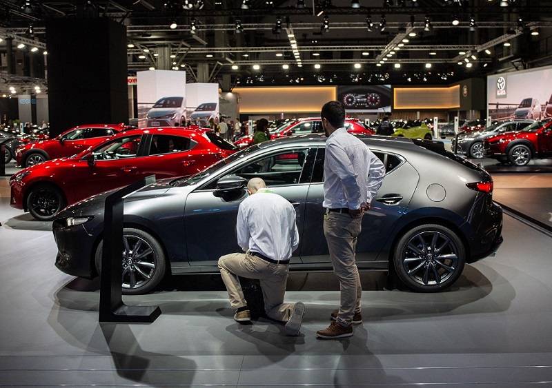 2027年西班牙巴塞罗那车展Automobile Barcelona展馆现场,专业观众参观实况