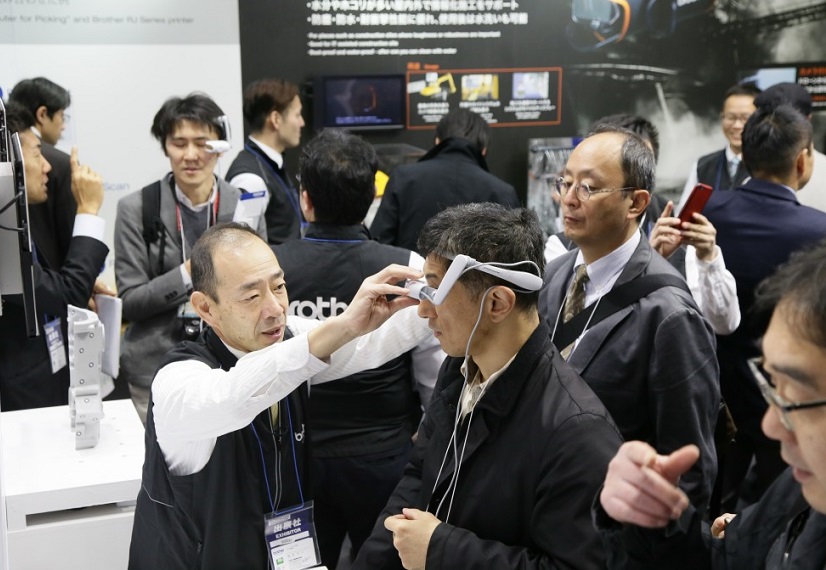 2027年日本东京电子生产设备展览会NEPCON JAPAN展馆现场,专业观众参观实况