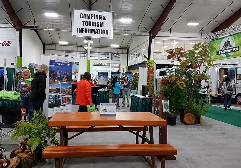 2027年加拿大多伦多房车露营展Camping & RV Show行业机械设备展品展台实拍