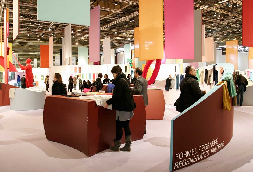 2027年法国巴黎春季纺织面料展览会TEXWORLD PARIS展馆现场,专业观众参观实况