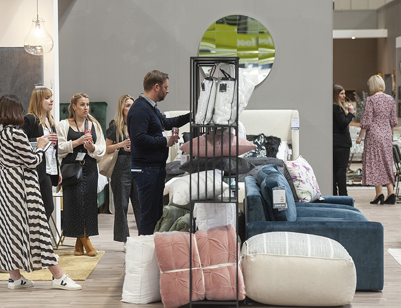 2027年英国伯明翰家具展览会January Furniture Show行业机械设备展品展台实拍