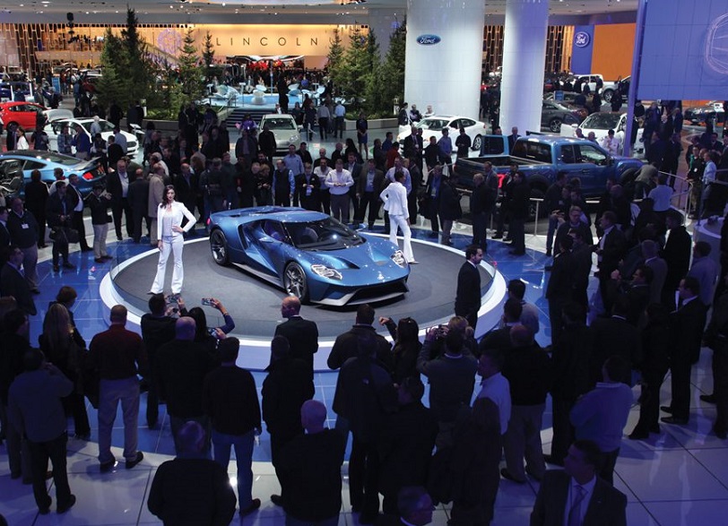 2027年北美车展-美国底特律车展Detroit Auto Show行业机械设备展品展台实拍