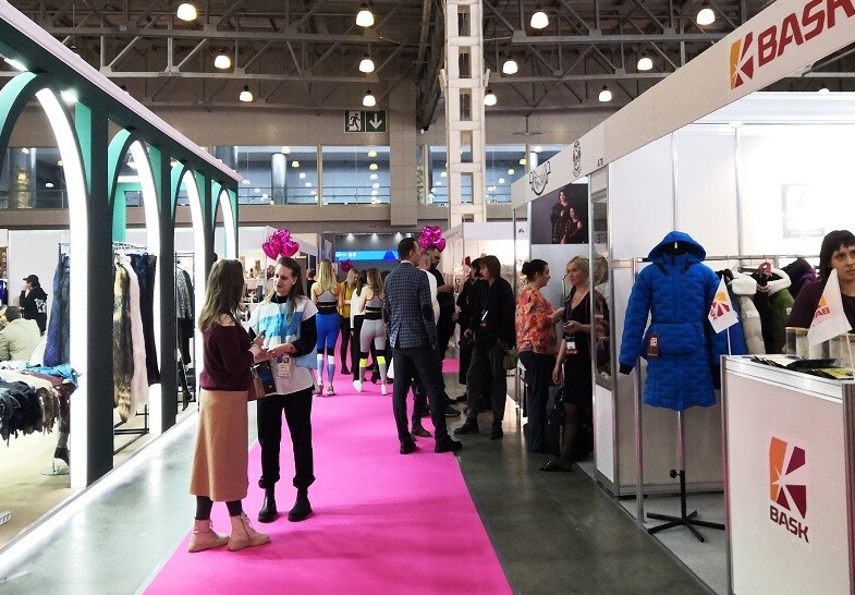 2026年俄罗斯时尚服装服饰展览会FASHION STYLE RUSSIA展馆现场，专业观众参观实况