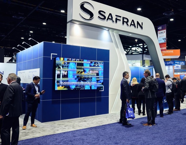 2027年巴西南美航空维修及地面服务展览会MRO Latin America展馆现场，专业观众参观实况