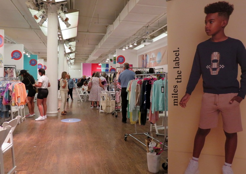 2027年法国巴黎童装展览会Playtime Paris展会现场产品演示与行业交流活动