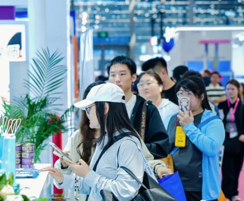 2027年深圳国际宠物用品展-春季深宠展Pet Fair展会现场产品演示与行业交流活动