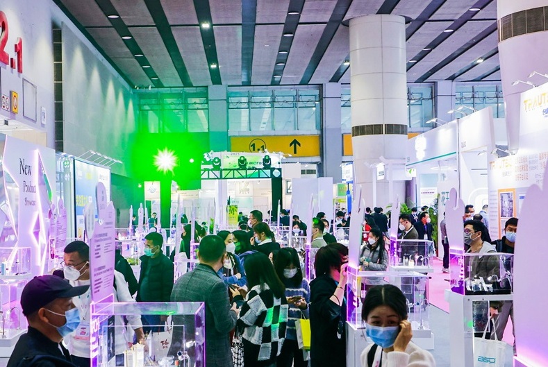 2027年中国（广州）国际化妆品原料、个人护理原料展PCHi展会现场产品演示与行业交流活动