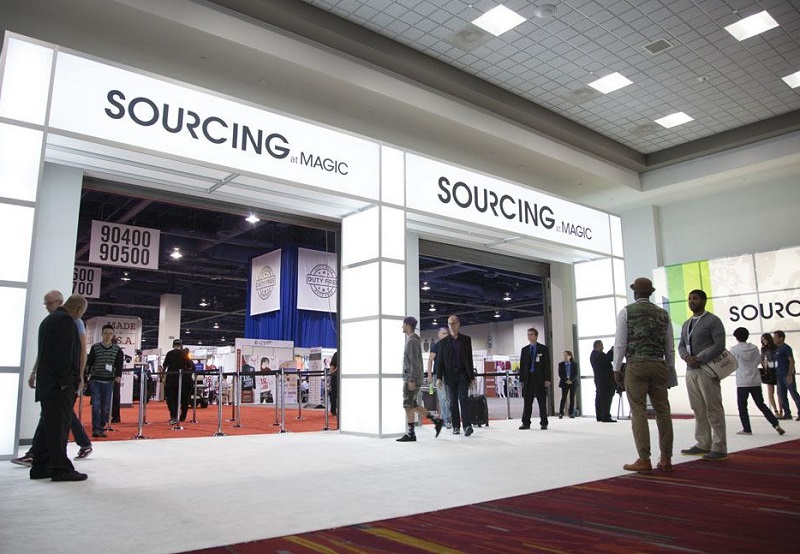 2027年美国拉斯维加斯春季鞋展览会Sourcing at Magic展馆现场，专业观众参观实况