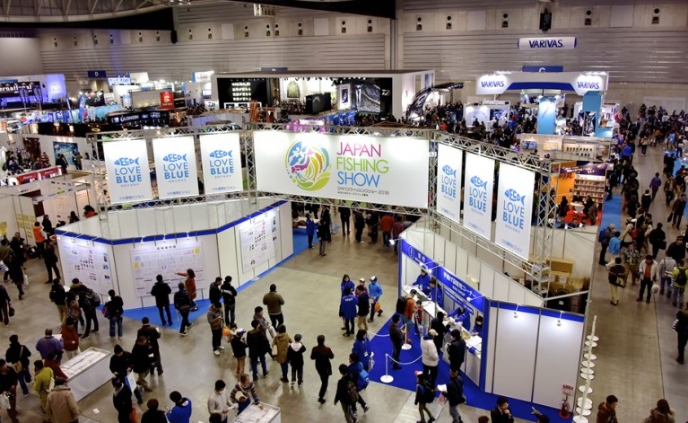 2027年日本横滨钓具展览会Fishing Show参展商与海外采购商展台洽谈现场